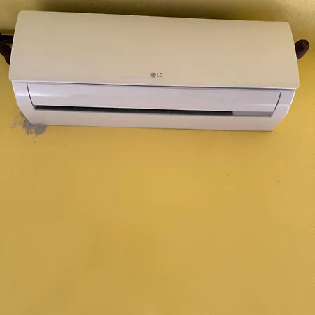 Summer Isic Aparthotel